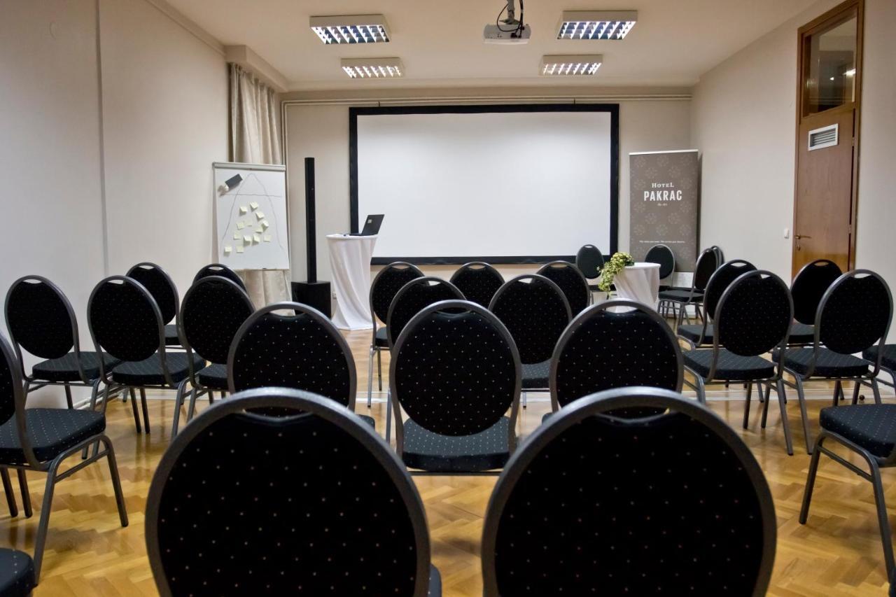 Hotel Pakrac Bagian luar foto